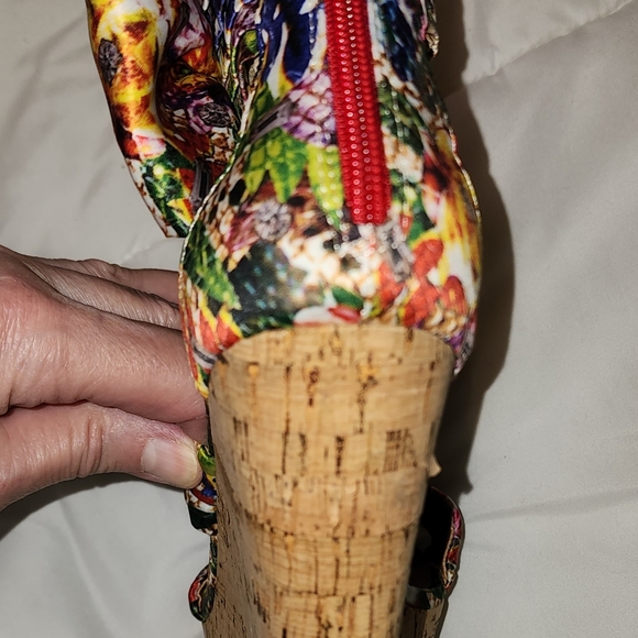 Size 6.5 ZigiSoho High Heel Sandals - Picture 4 of 10